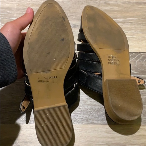 Slip on shoes!! - Picture 4 of 4